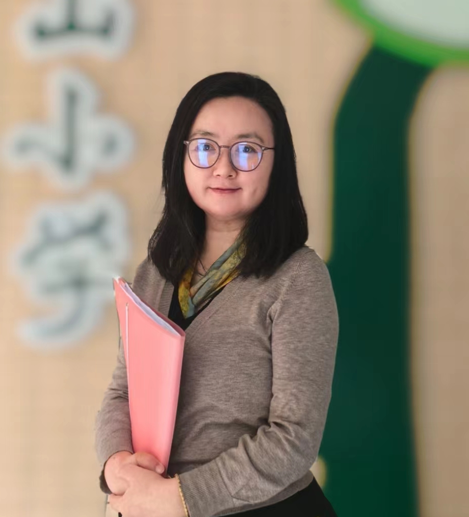副校长 郝丽春
