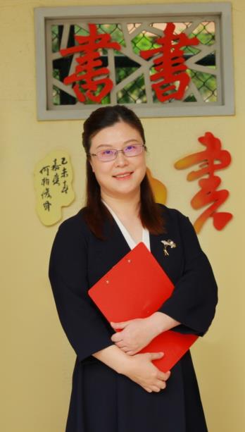 学生发展中心主任 罗婷