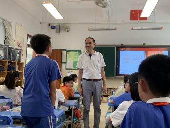 校长思政课