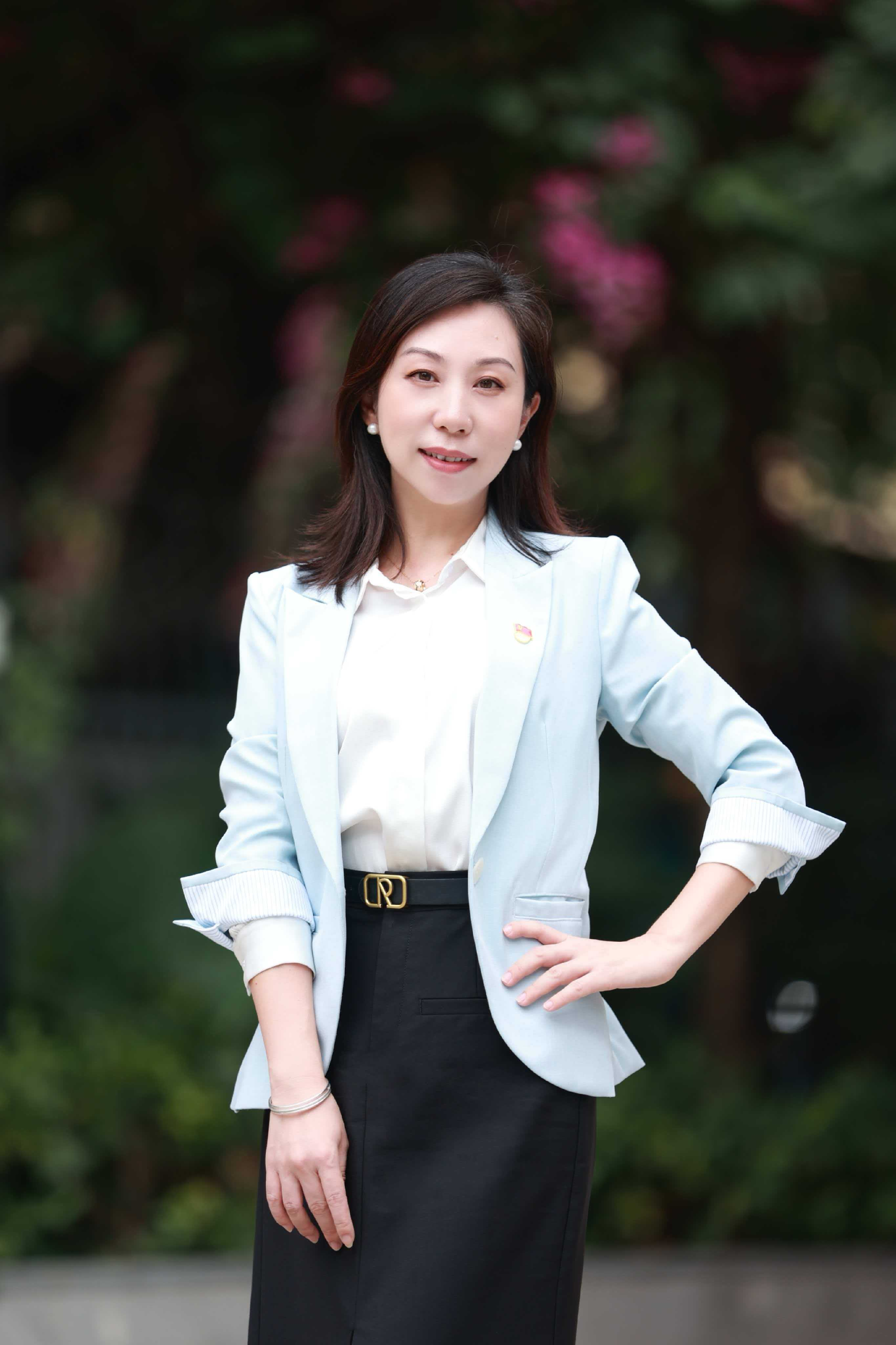 李红梅