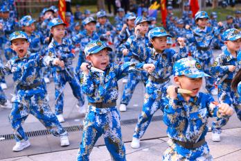 童心筑军梦 磨砺助成长——罗湖区教科院附属幼儿园“爱国主义国防教育训练营”活动