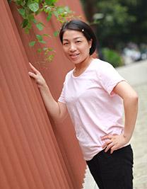杨斐斐.jpg