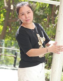鲍芳.jpg
