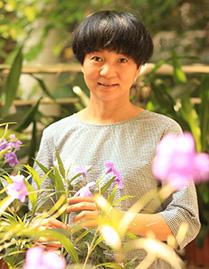 钟小琴2.jpg