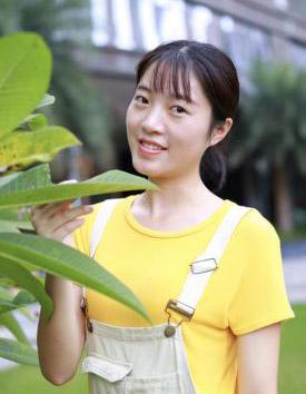 杨晨雯1.jpg